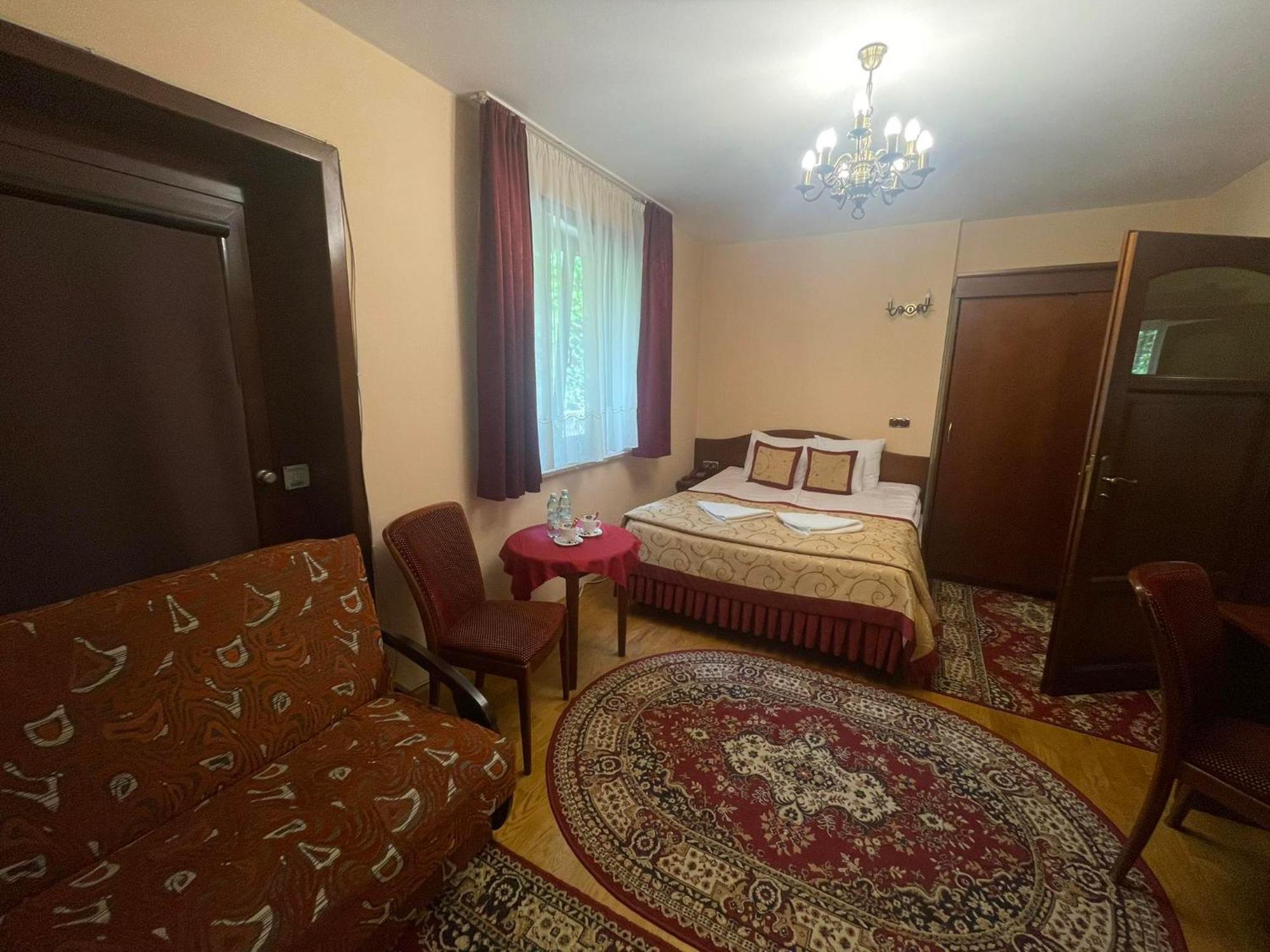 Pensjonat Szach Krynica Zdroj Exterior foto