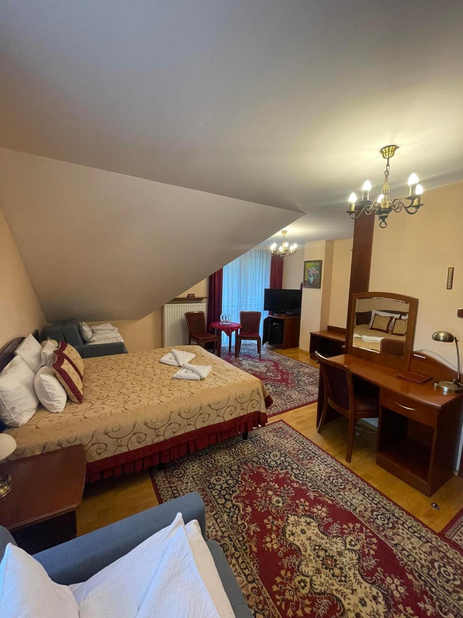 Pensjonat Szach Krynica Zdroj Exterior foto