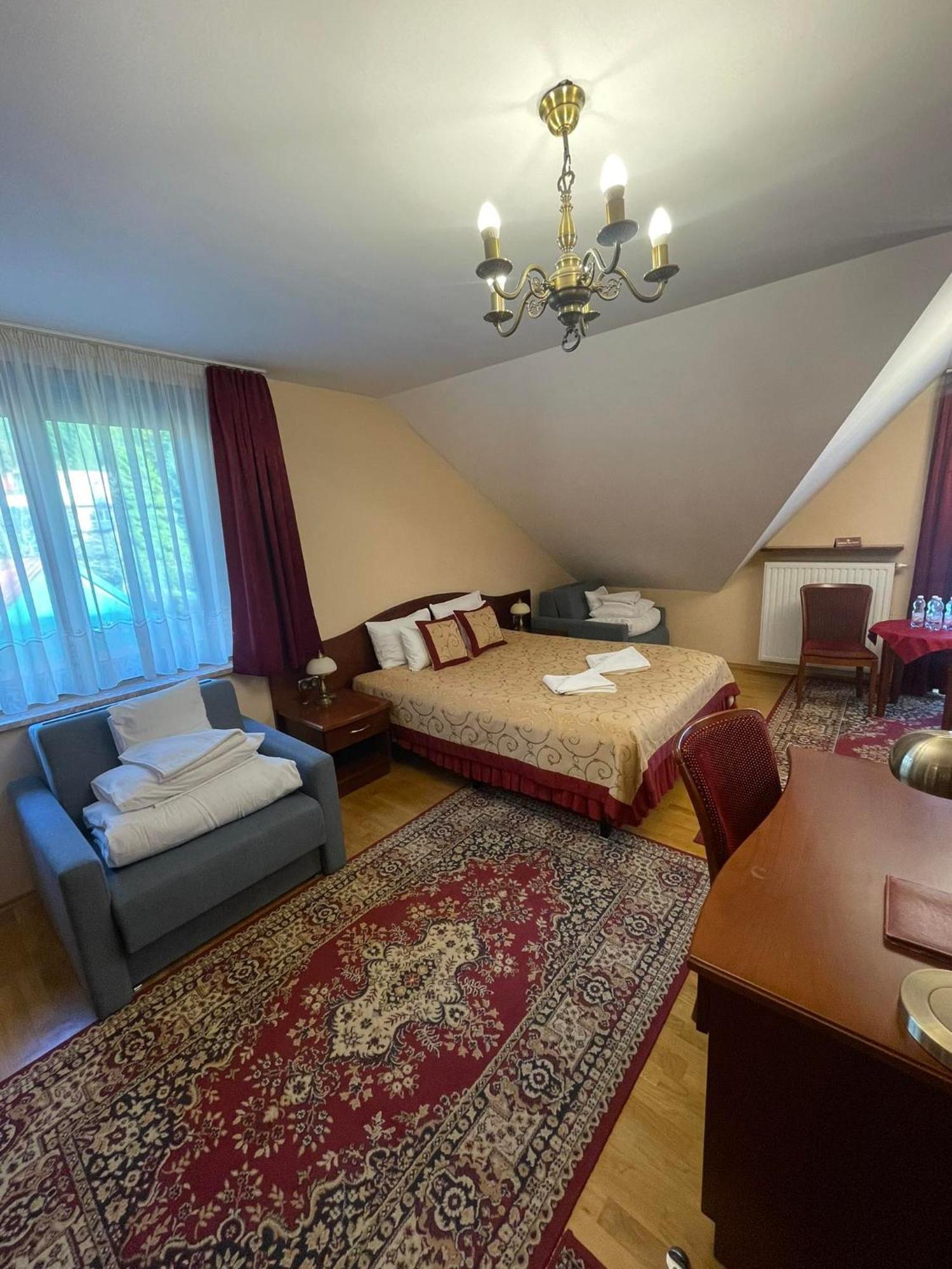 Pensjonat Szach Krynica Zdroj Exterior foto